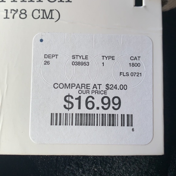 Rae Dunn “Feeling Wicked” Halloween Fleece Blanket - Picture 3 of 3